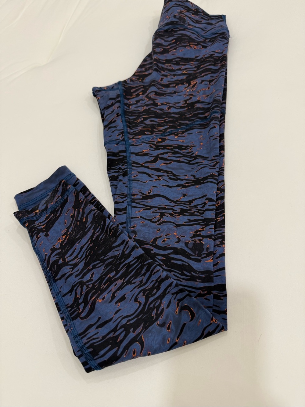 Lululemon Arise Tight *lululemon lab 28"Flare Multi Size 6